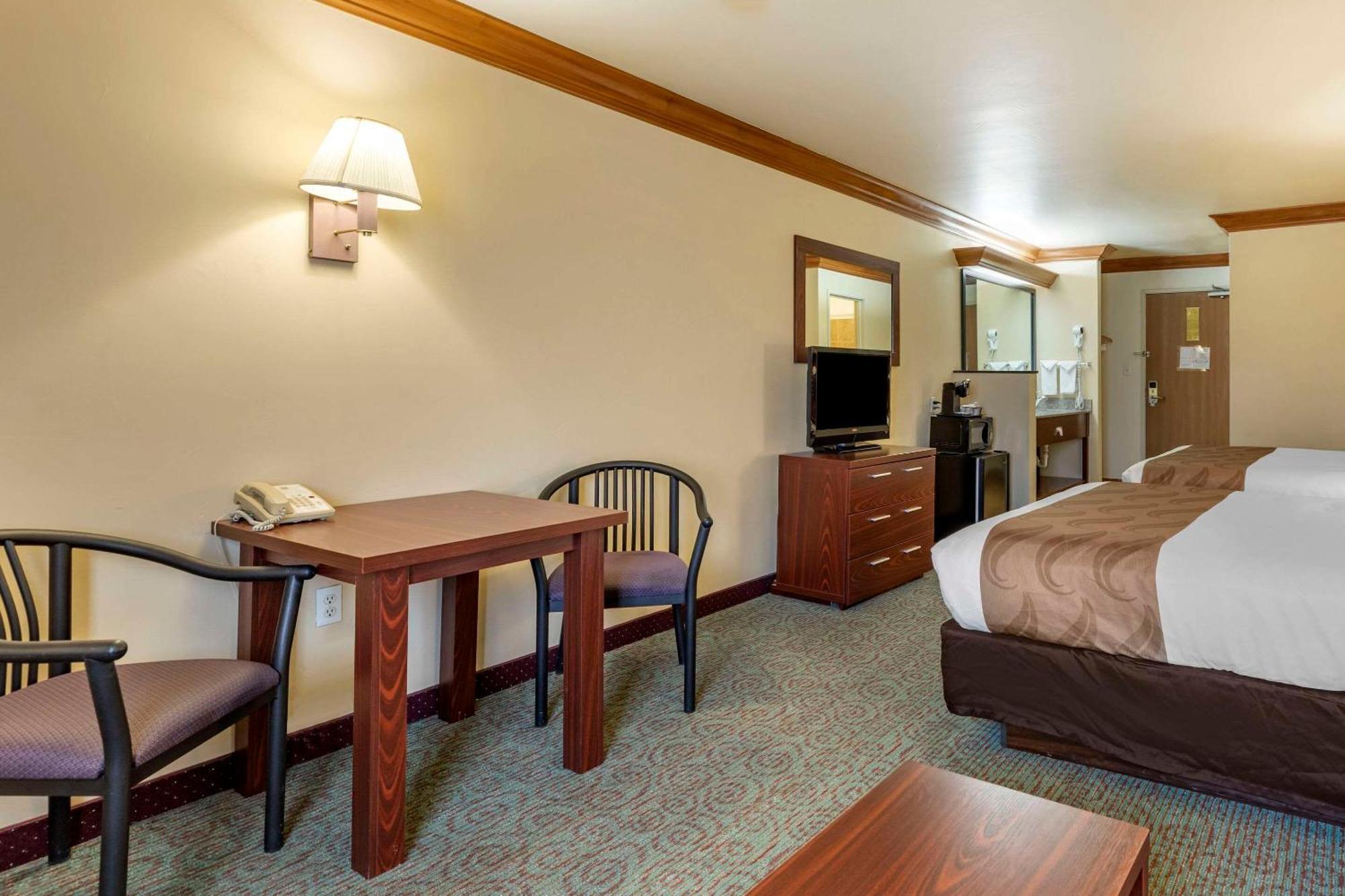 Quality Inn & Suites Denver Airport - Gateway Park Aurora Zewnętrze zdjęcie