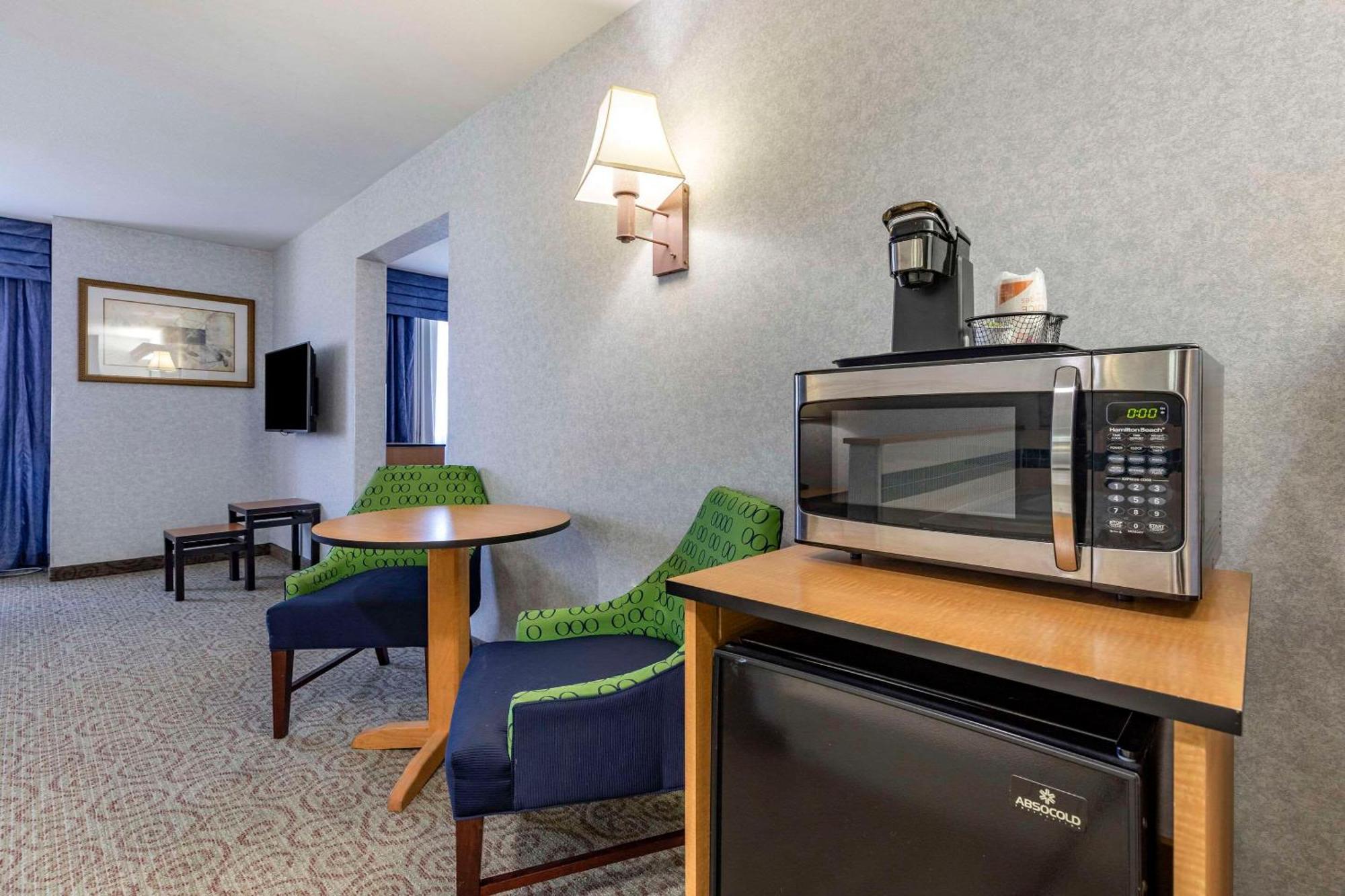 Quality Inn & Suites Denver Airport - Gateway Park Aurora Zewnętrze zdjęcie