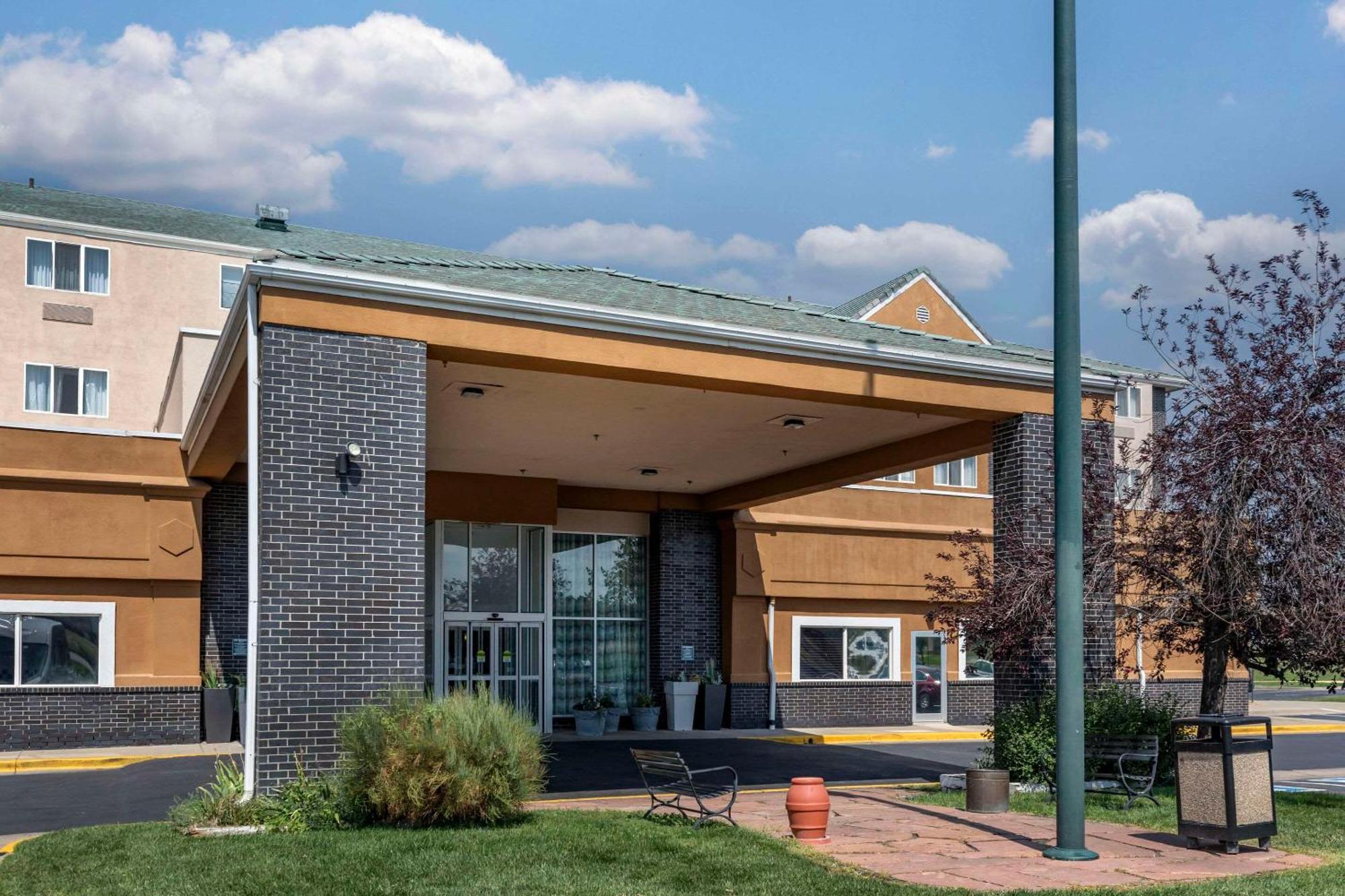 Quality Inn & Suites Denver Airport - Gateway Park Aurora Zewnętrze zdjęcie